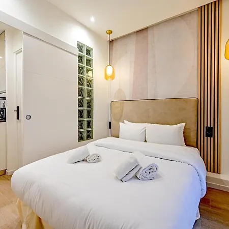 Relax In A Stylish Flat In Montmartre 아파트 *